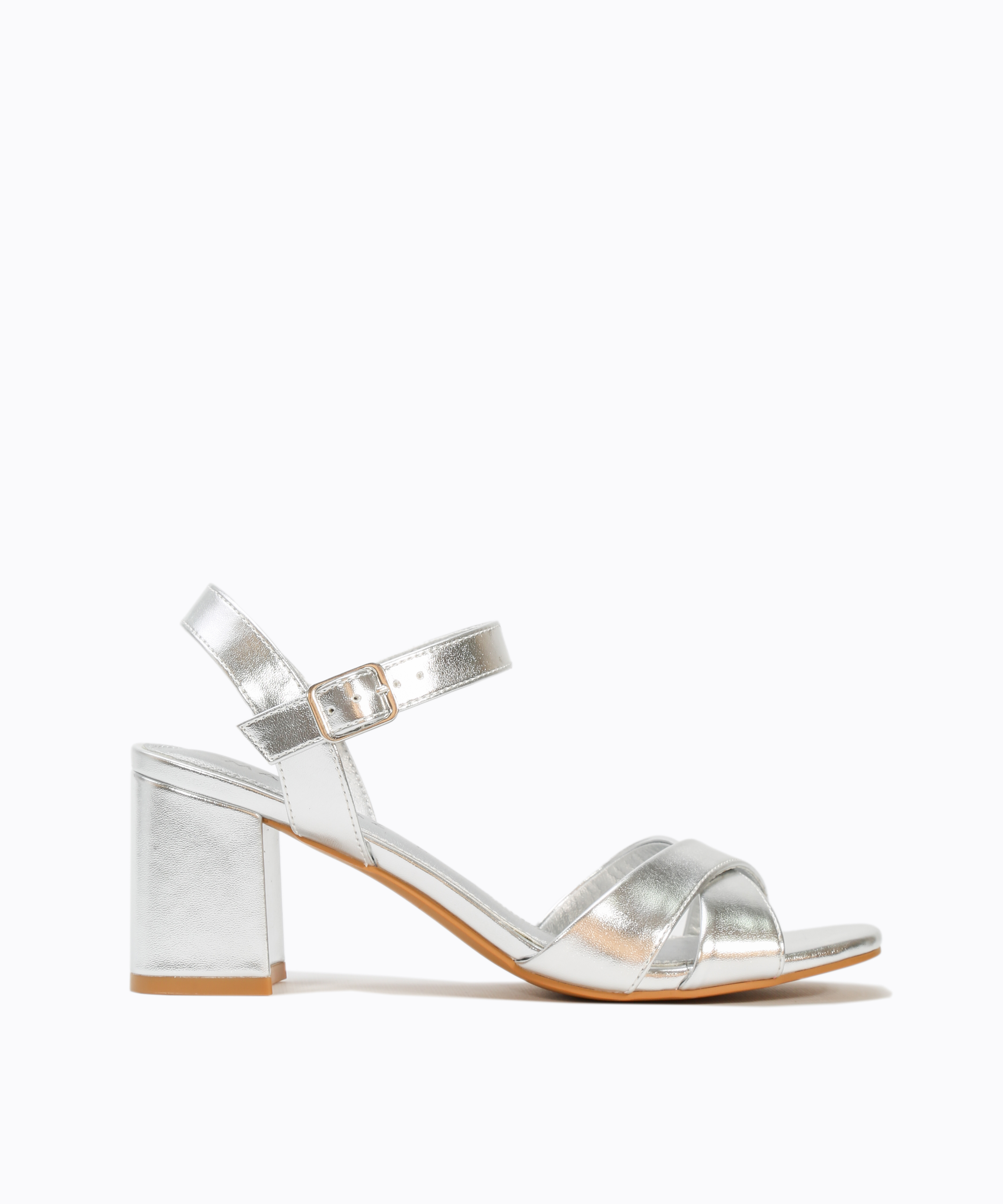 Sandálias de salto médio